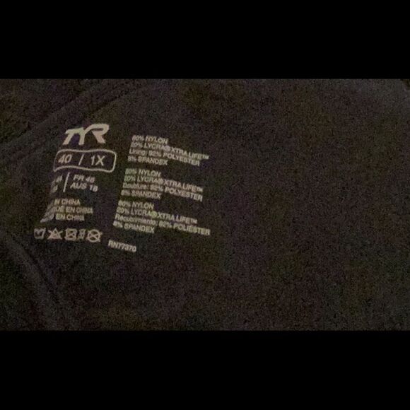 TYR Women's  Solid Diamondback Swimsuit, Black, Size 40 (1X) NWT - Picture 7 of 8